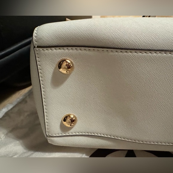 Michael Kors White Safiano Leather Handbag - Picture 6 of 16